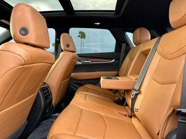 new 2025 Cadillac XT5 car, priced at $57,090