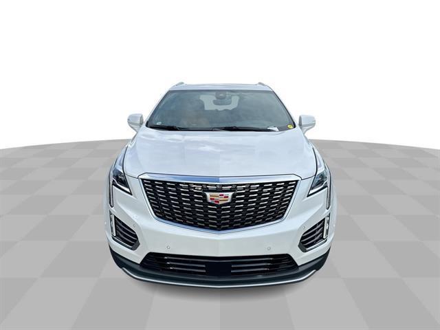 new 2025 Cadillac XT5 car, priced at $57,090
