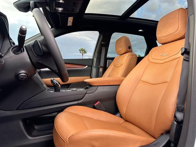 new 2025 Cadillac XT5 car, priced at $57,090