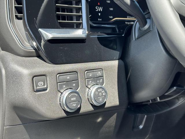 new 2025 GMC Sierra 2500 car, priced at $62,058