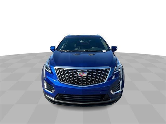 new 2025 Cadillac XT5 car, priced at $37,415