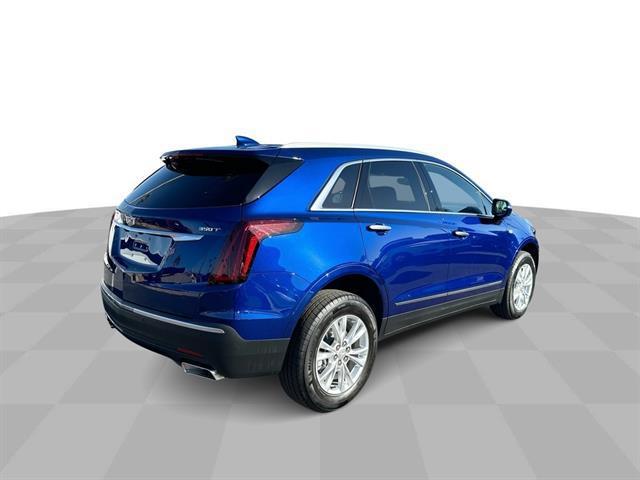 new 2025 Cadillac XT5 car, priced at $37,415