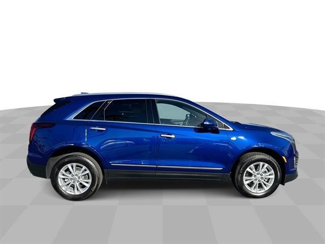 new 2025 Cadillac XT5 car, priced at $37,415