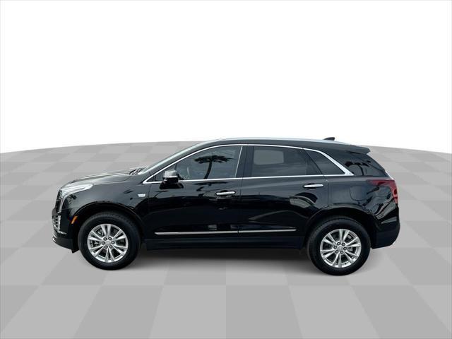 new 2025 Cadillac XT5 car, priced at $40,315