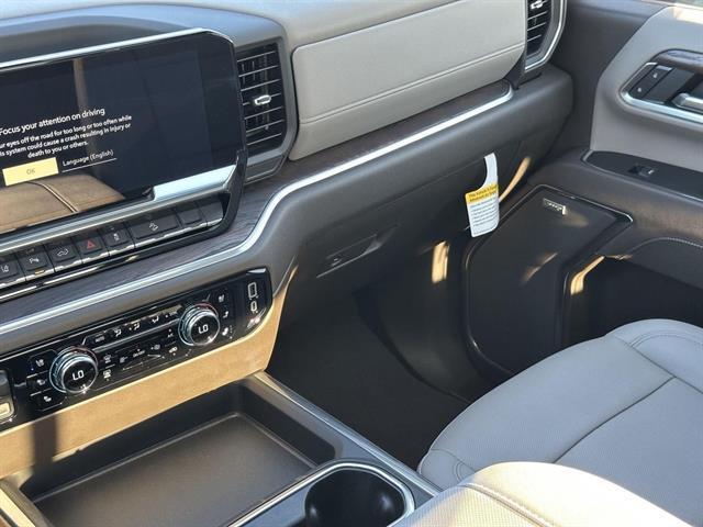 new 2025 GMC Sierra 2500 car, priced at $78,395