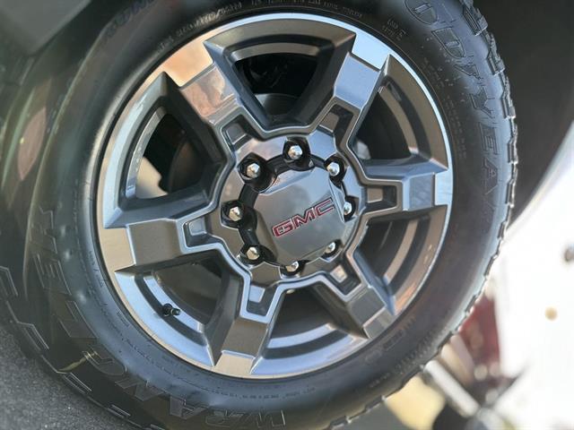 new 2025 GMC Sierra 2500 car, priced at $78,395