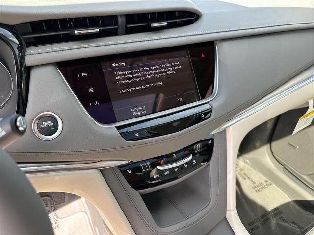 new 2025 Cadillac XT5 car, priced at $52,834