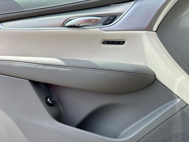 new 2025 Cadillac XT5 car, priced at $52,834