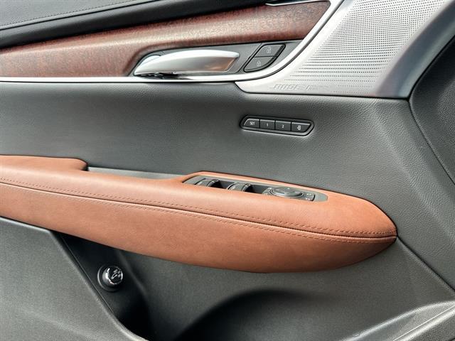 new 2025 Cadillac XT5 car, priced at $64,450