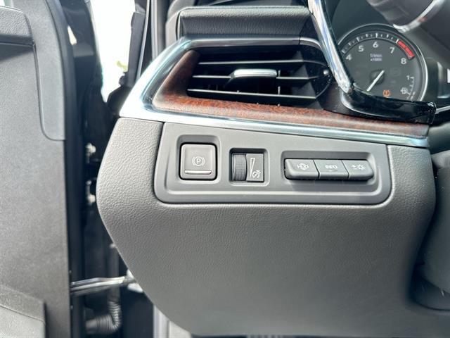 new 2025 Cadillac XT5 car, priced at $64,450