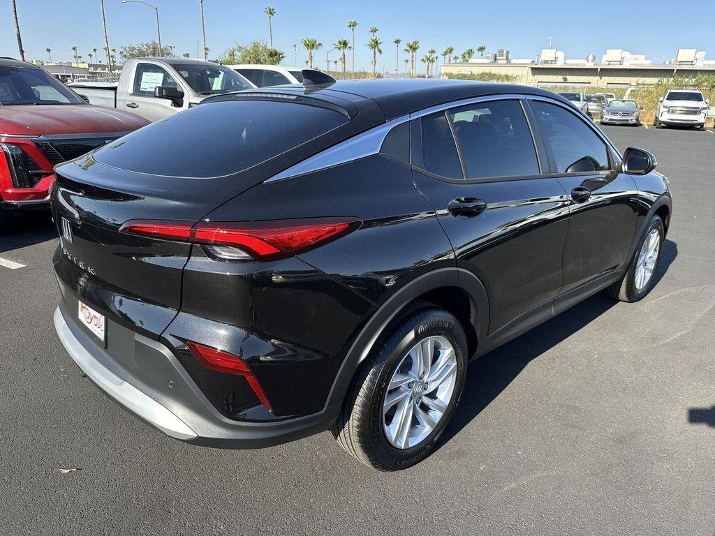 new 2025 Buick Envista car