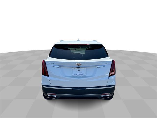 new 2025 Cadillac XT5 car, priced at $52,090