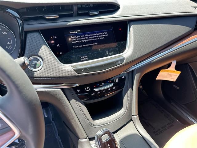 new 2025 Cadillac XT5 car, priced at $52,090