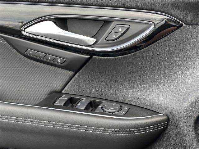 new 2025 Buick Envision car, priced at $37,517