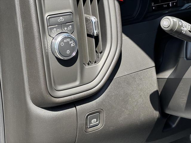 new 2025 GMC Sierra 1500 car, priced at $35,865