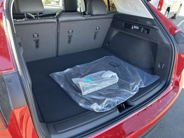 new 2025 Buick Envision car, priced at $37,239