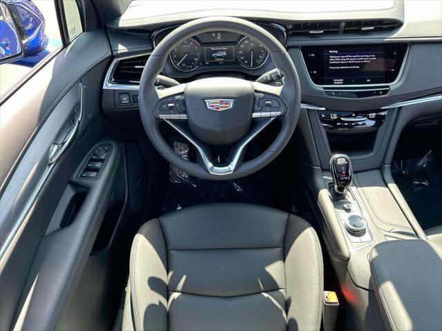 new 2025 Cadillac XT6 car, priced at $43,715