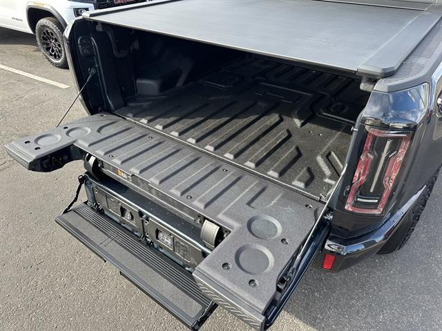 new 2025 GMC HUMMER EV Pickup car, priced at $125,930