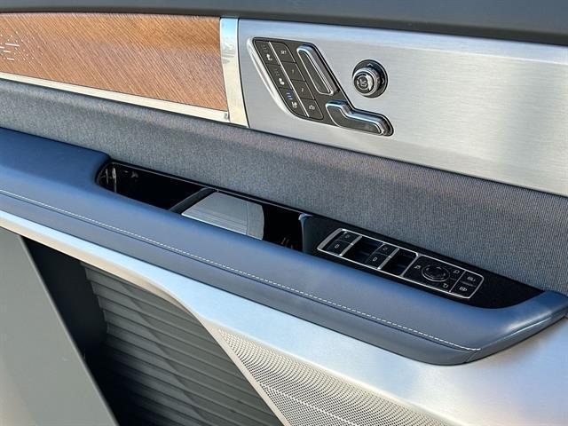 new 2026 Cadillac VISTIQ car, priced at $93,415