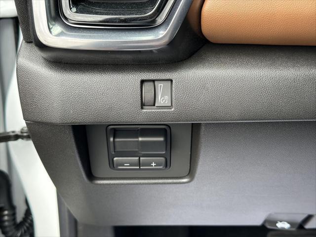 new 2025 GMC Canyon car, priced at $47,815