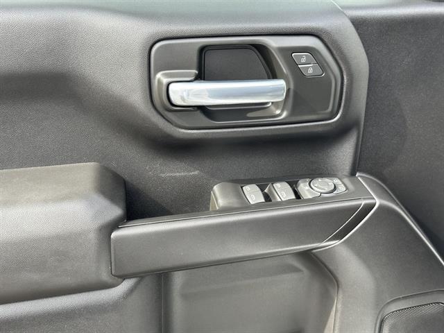 new 2025 GMC Sierra 1500 car, priced at $31,730