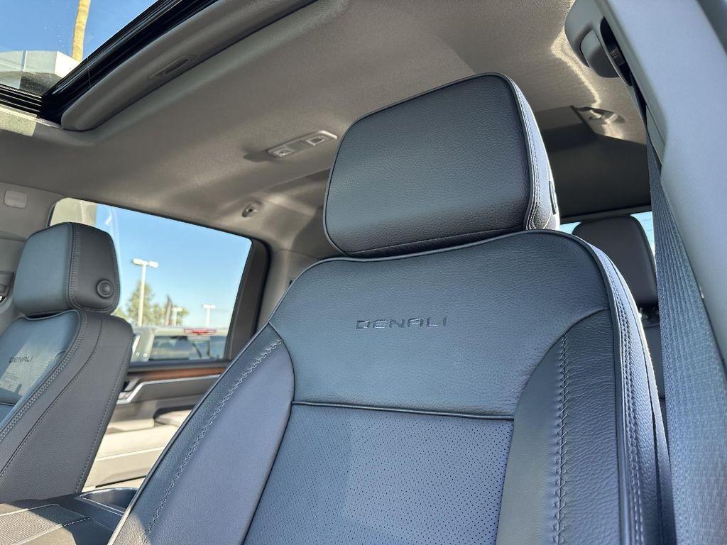 new 2025 GMC Sierra 2500 car, priced at $85,317