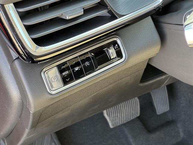 new 2025 Buick Envision car, priced at $40,580