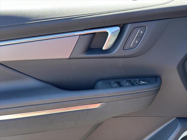 new 2025 Buick Enclave car, priced at $45,584