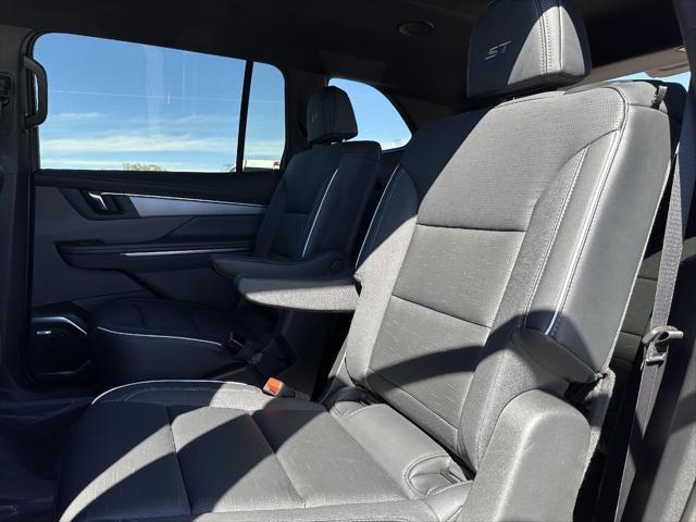 new 2025 Buick Enclave car, priced at $45,584