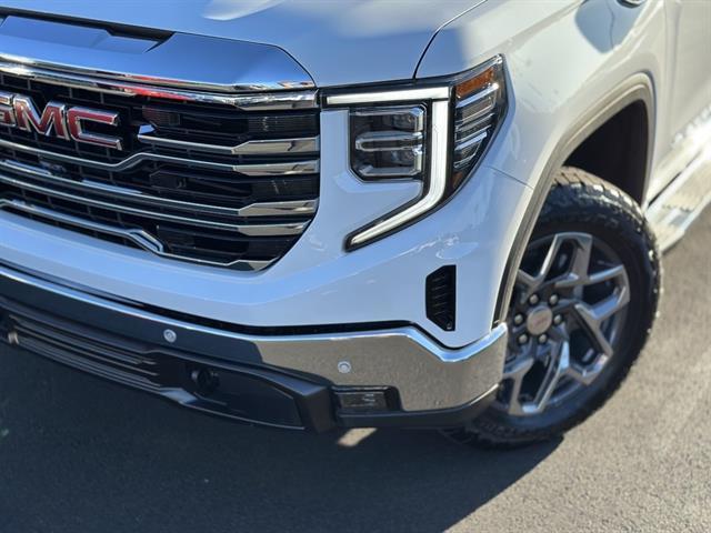 new 2026 GMC Sierra 1500 car, priced at $67,915