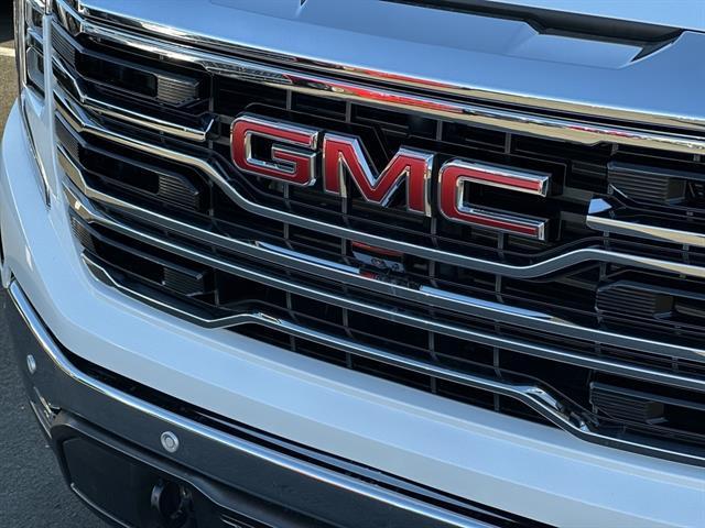 new 2026 GMC Sierra 1500 car, priced at $67,915