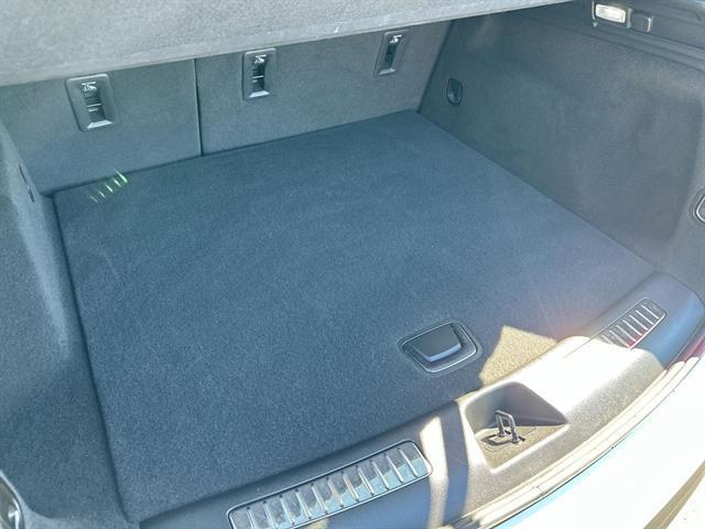 used 2022 Cadillac XT4 car, priced at $25,990