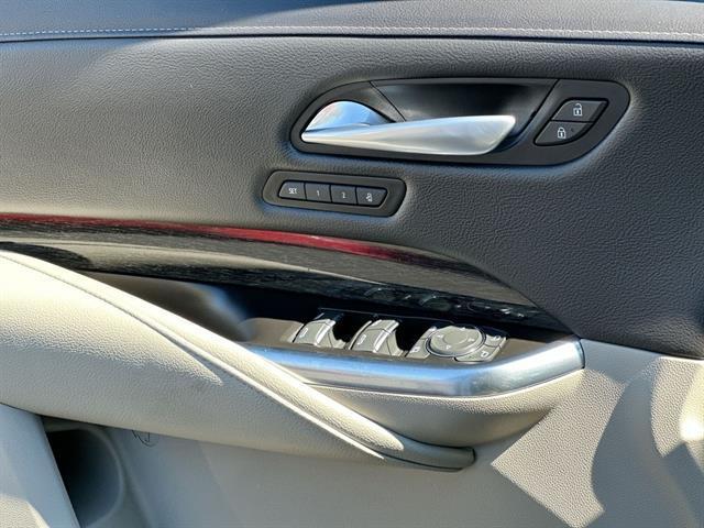 used 2022 Cadillac XT4 car, priced at $25,990