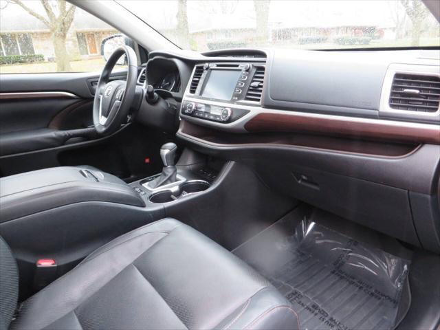 used 2015 Toyota Highlander car, priced at $19,977