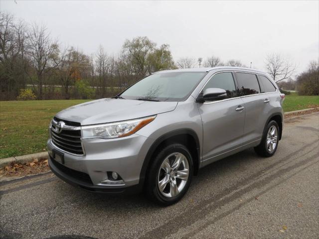 used 2015 Toyota Highlander car, priced at $19,977