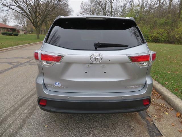 used 2015 Toyota Highlander car, priced at $19,977