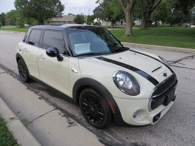 used 2018 MINI Hardtop car, priced at $17,477