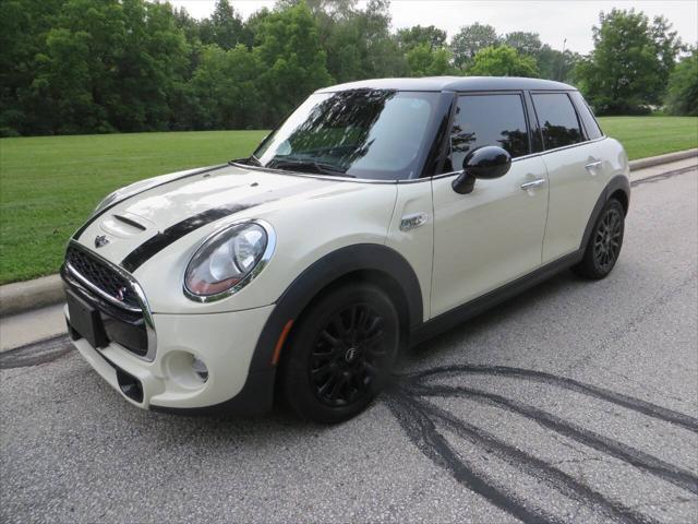 used 2018 MINI Hardtop car, priced at $17,477