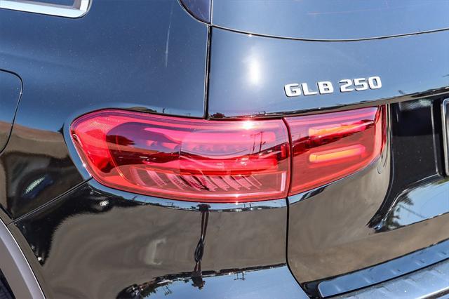new 2025 Mercedes-Benz GLB 250 car, priced at $47,720