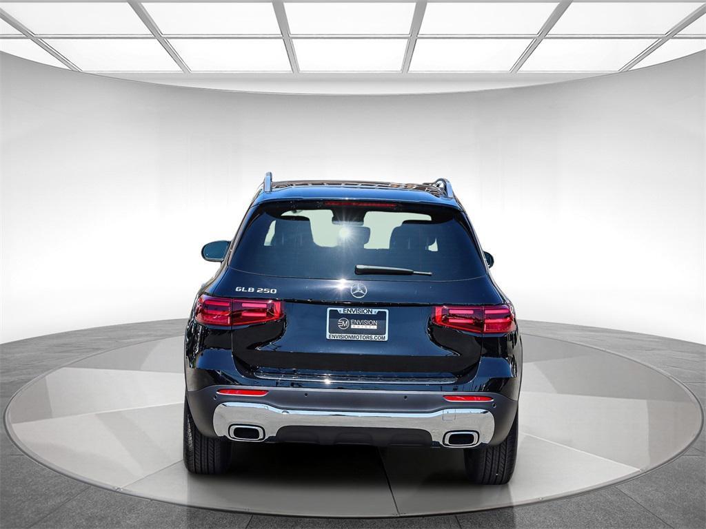 new 2025 Mercedes-Benz GLB 250 car, priced at $47,720