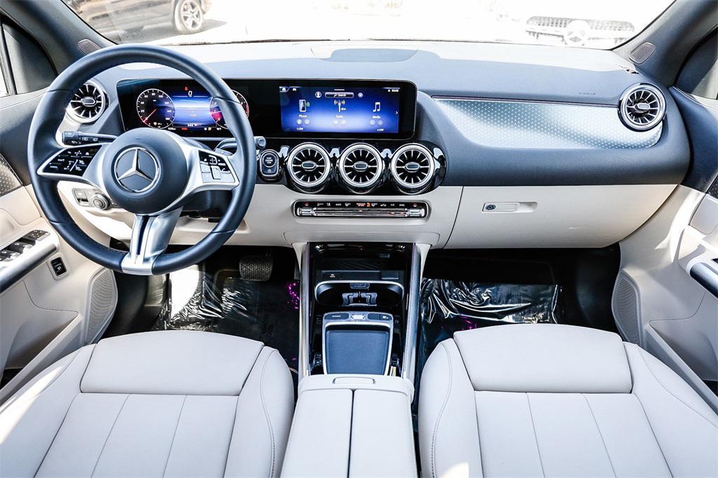 used 2025 Mercedes-Benz GLA 250 car, priced at $33,225