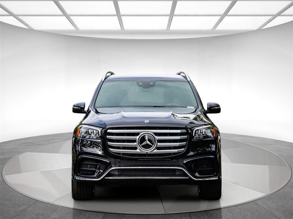 new 2026 Mercedes-Benz GLS 580 car, priced at $120,570