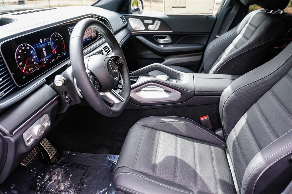 new 2026 Mercedes-Benz GLS 580 car, priced at $120,570