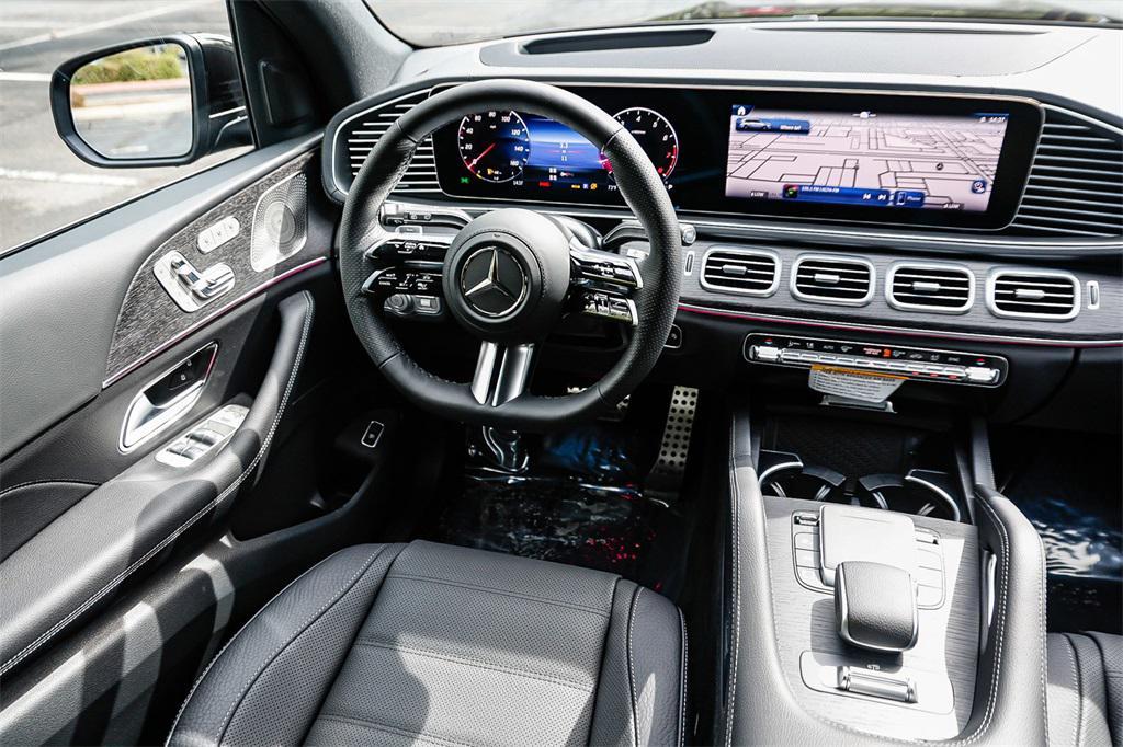 new 2026 Mercedes-Benz GLS 580 car, priced at $120,570