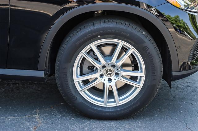 new 2025 Mercedes-Benz GLC 300 car, priced at $54,655