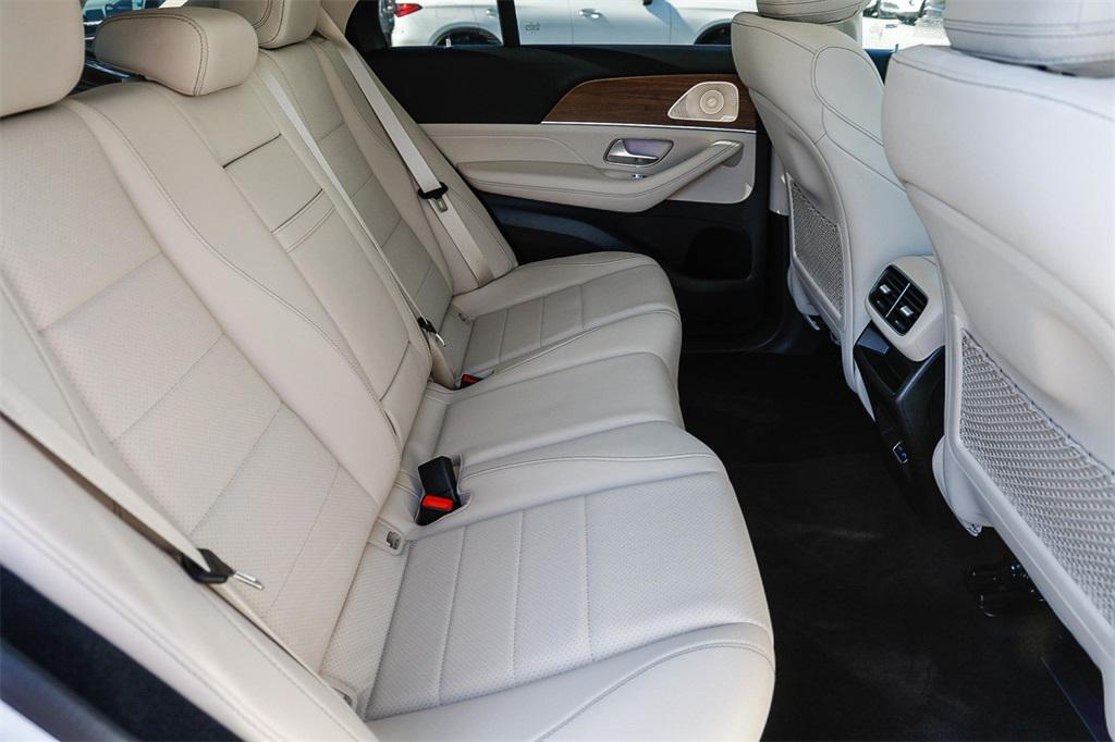 new 2025 Mercedes-Benz GLE 350 car, priced at $72,855