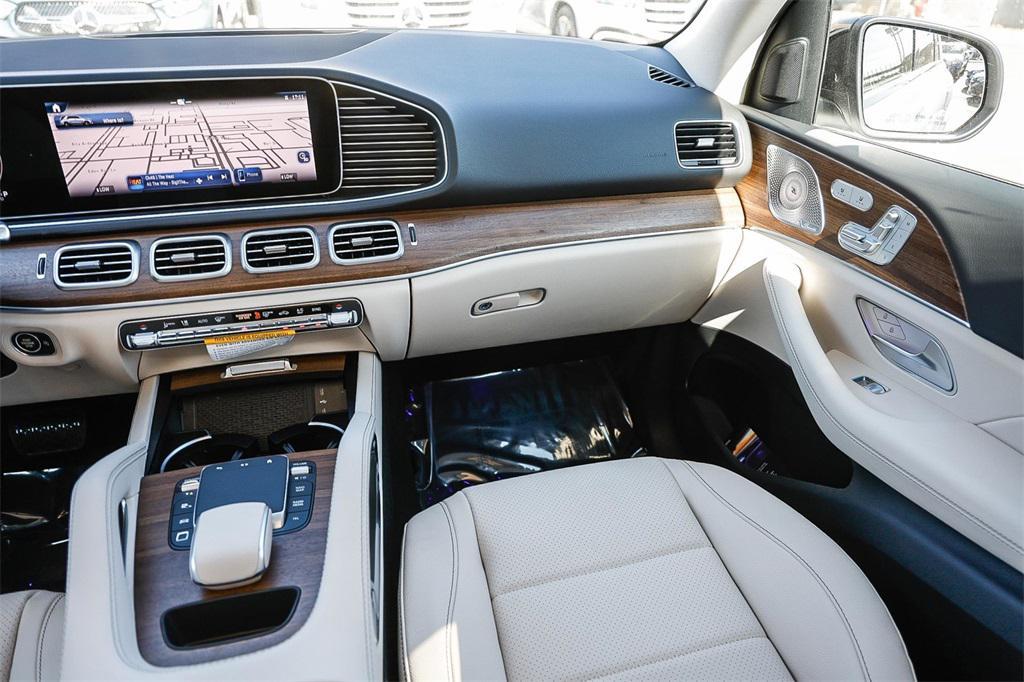 new 2025 Mercedes-Benz GLE 350 car, priced at $72,855