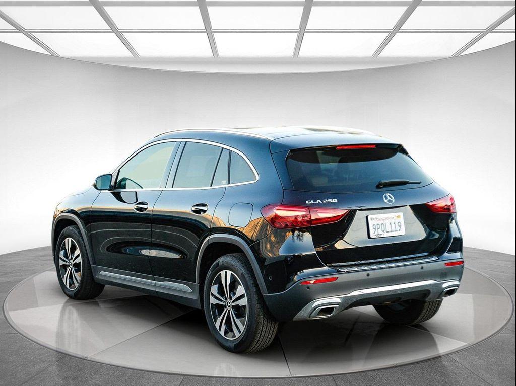used 2025 Mercedes-Benz GLA 250 car, priced at $34,220
