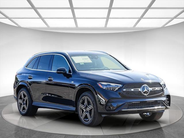 new 2025 Mercedes-Benz GLC 350e car, priced at $73,155