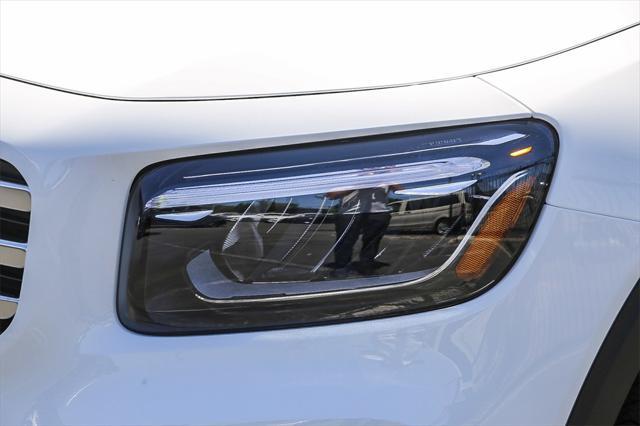 new 2024 Mercedes-Benz GLB 250 car, priced at $48,620